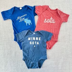 Minnesota Baby Bodysuit Bundle GUC 12-18mo